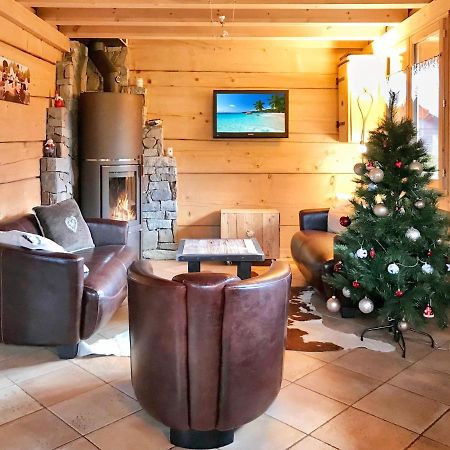 Alpen Lounge Villa Серво Екстериор снимка