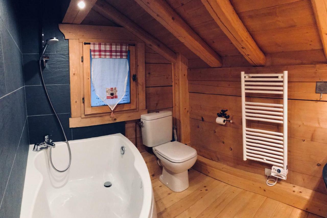 Alpen Lounge Villa Серво Екстериор снимка